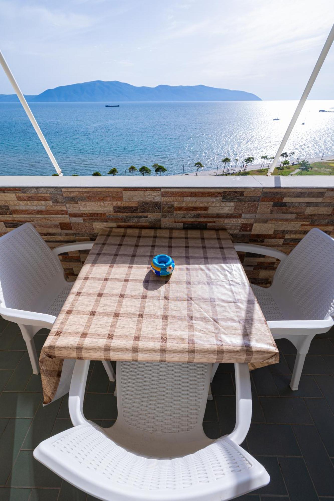 Lucas Apartments Rental Vlorë Eksteriør bilde