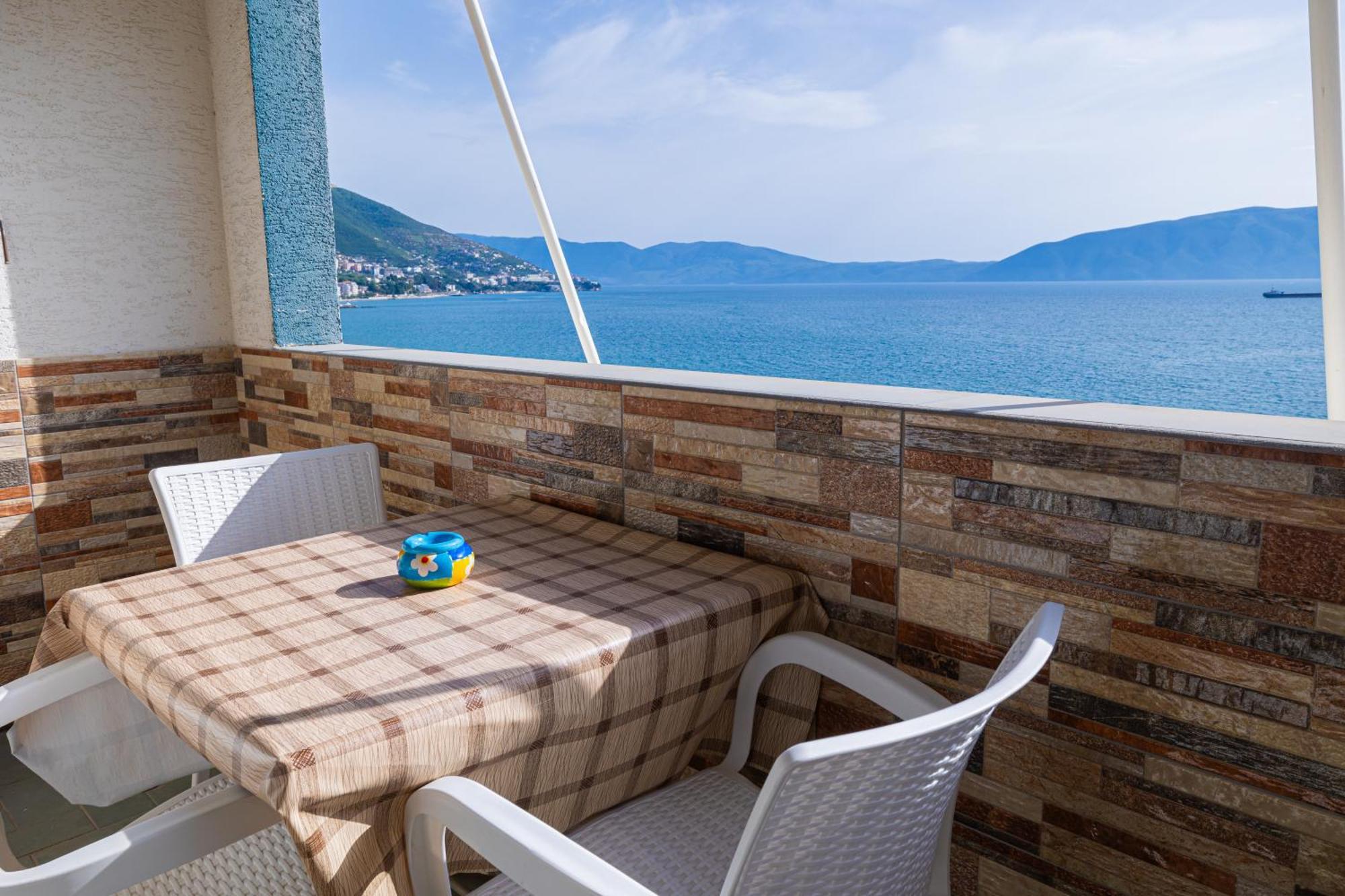 Lucas Apartments Rental Vlorë Eksteriør bilde